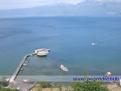 www.pogradec.info - Guida e Pogradeci t ne Internet. Informacion i plote mbi Pogradecin, Hotelet ne Pogradec, Akomodimi ne Pogradec, transporti i pogradecit, arti dhe kultura e Pogradeci t. Foto nga Pogradeci, Restorante Pogradeci, Bare dhe Pub Pogradeci, Dyqanet e Pogradecit, Harta e Pogradecit. Lasgush Poradeci Poezi, Poezi nga Mitrush Kuteli. Liqeni i Ohrit, Peshku i mrekullueshem Koran qe rritet ne Liqenin e Ohrit, receta gatimi nga Pogradeci. Biznesi i Pogradeci t, foto nga Pogradeci